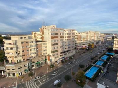 Apartamnet ultracentral 3 camere decomandat ,spatiu generos, pozitie premium