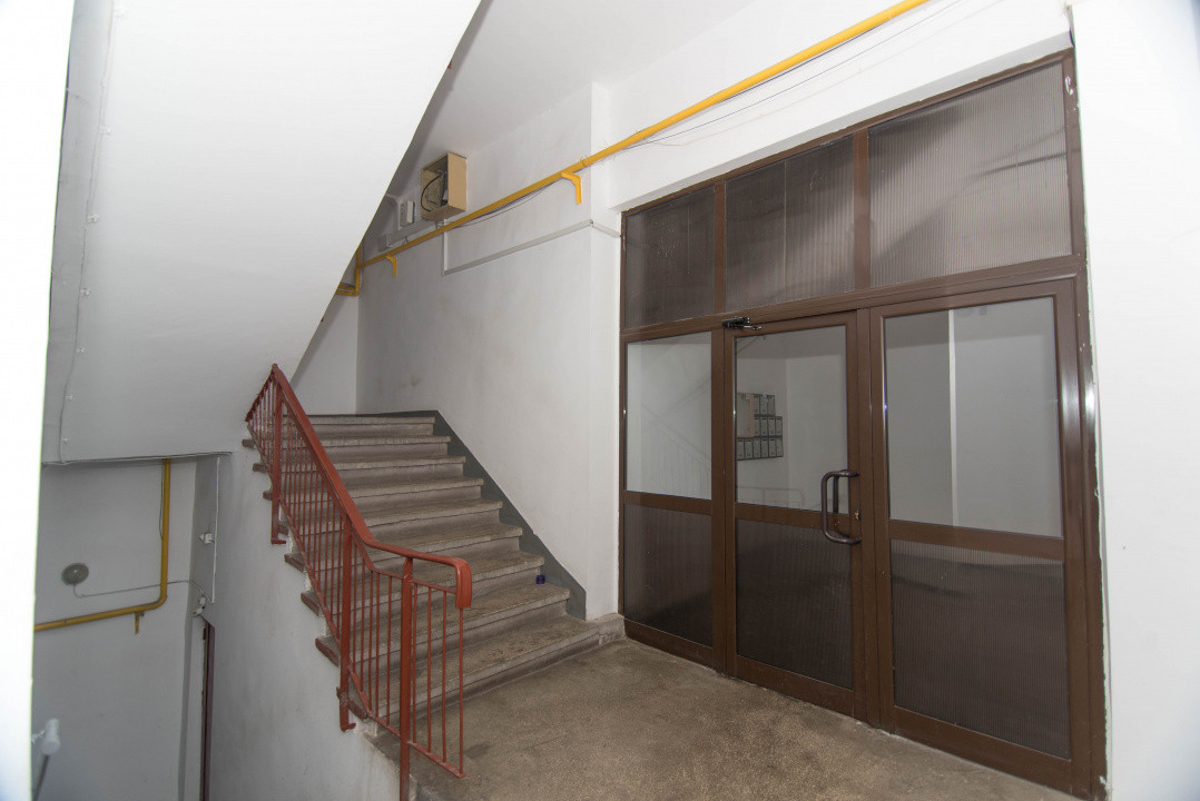 2 camere Centru Pitesti | etaj 1 | Parcul Finante| balcon spectaculos| 