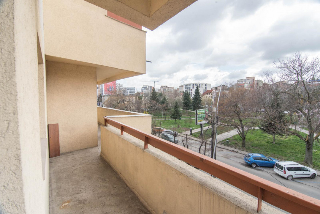 APARTAMENT 2 CAMERE DECOMANDAT LANGA BCR
