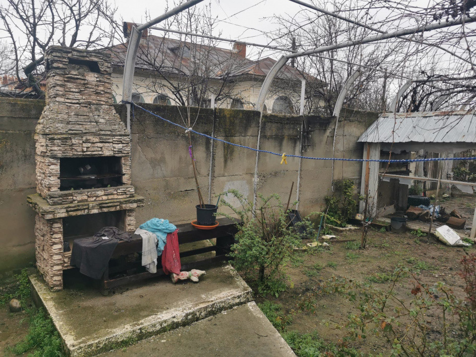 Casa de vanzare - localitatea Pielesti