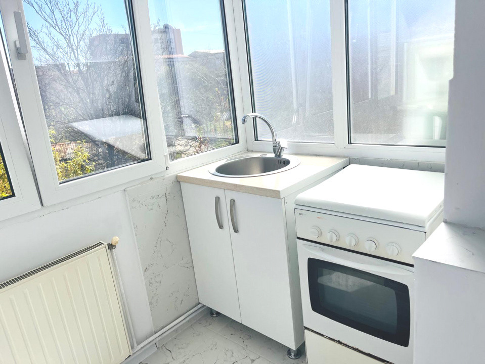 Apartament cochet si primitor 2 camere, George Enescu - zona Liceul Energetic