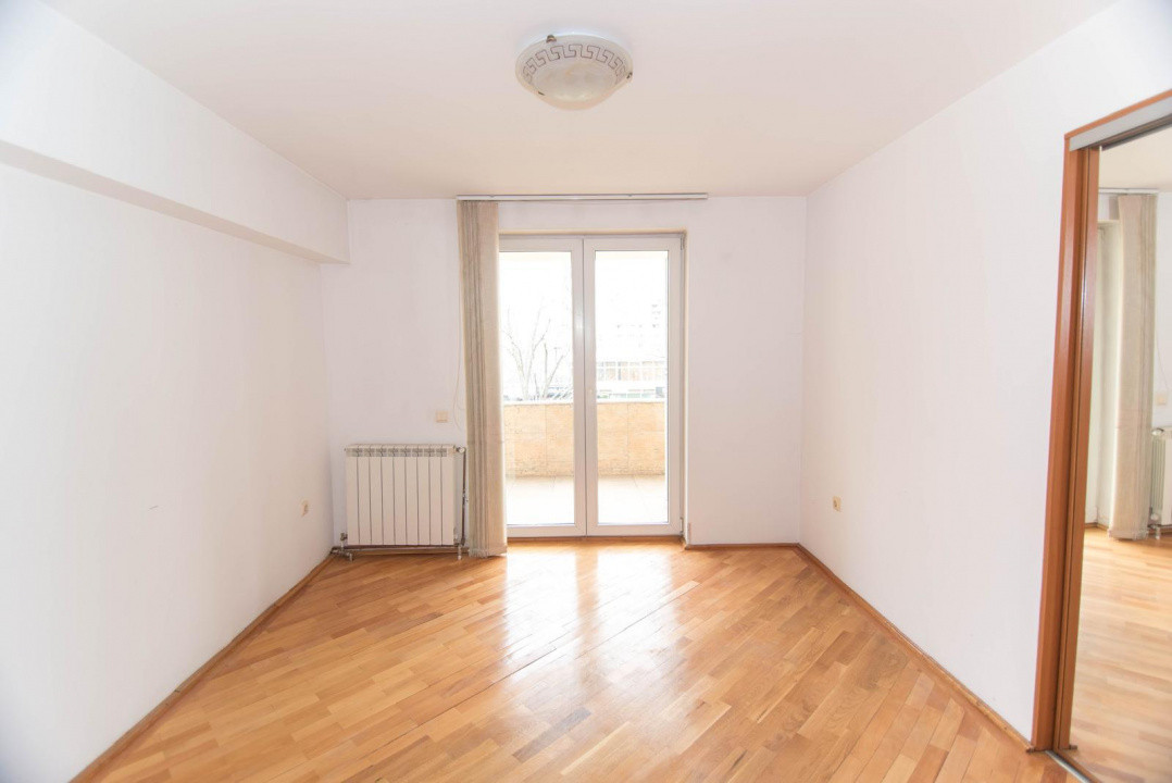 APARTAMENT 3 CAMERE - OCAZIE UNICA