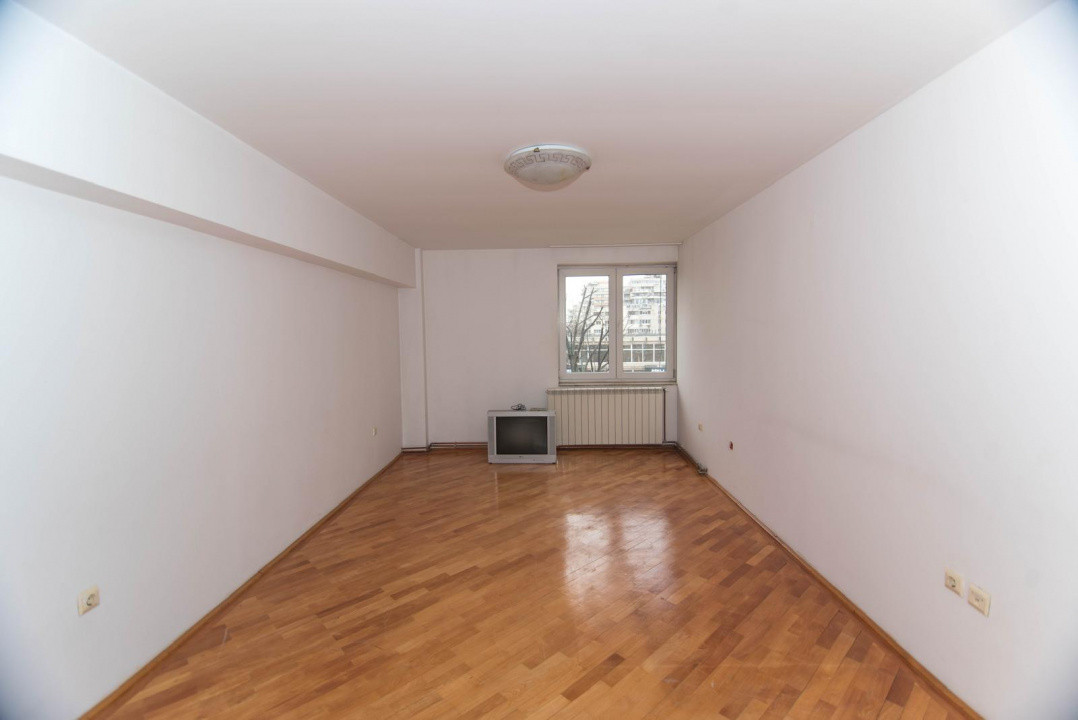 APARTAMENT 3 CAMERE - OCAZIE UNICA