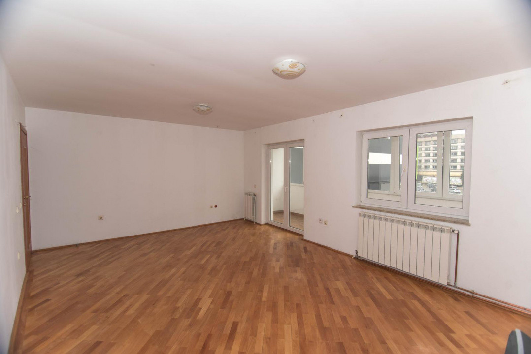 APARTAMENT 3 CAMERE - OCAZIE UNICA