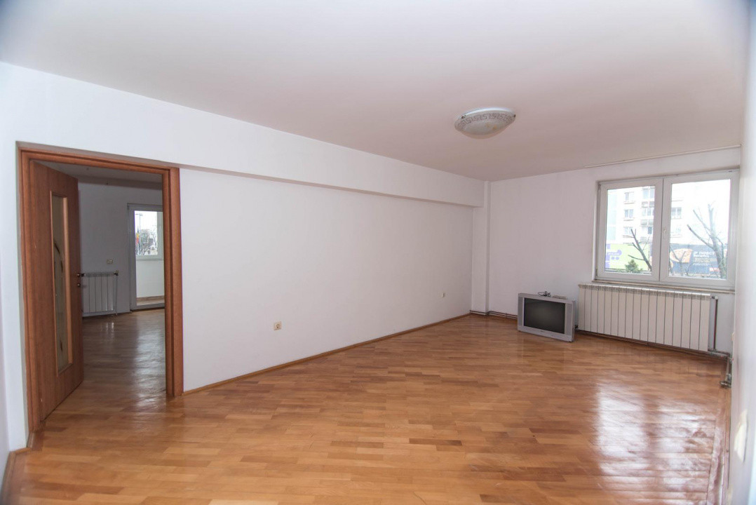 APARTAMENT 3 CAMERE - OCAZIE UNICA