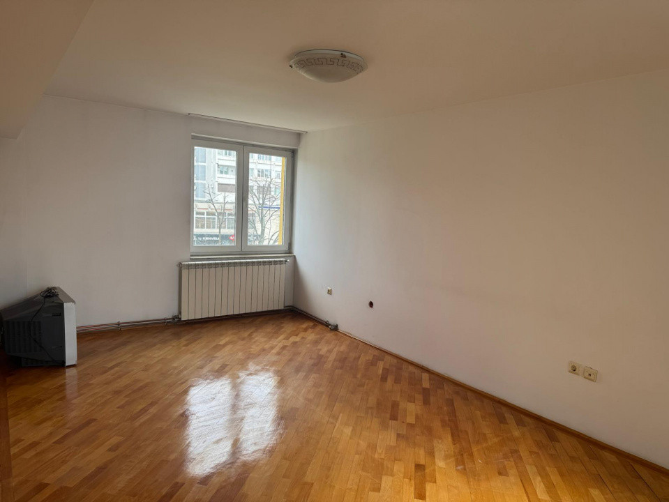 APARTAMENT 3 CAMERE - OCAZIE UNICA