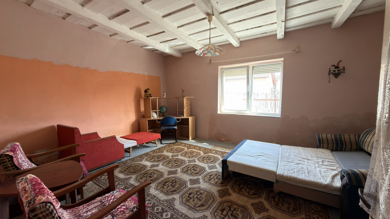 Casa 3 camere, Teren 540 mp - Str. Traian 79 - Carei - Comision 0% cumparător