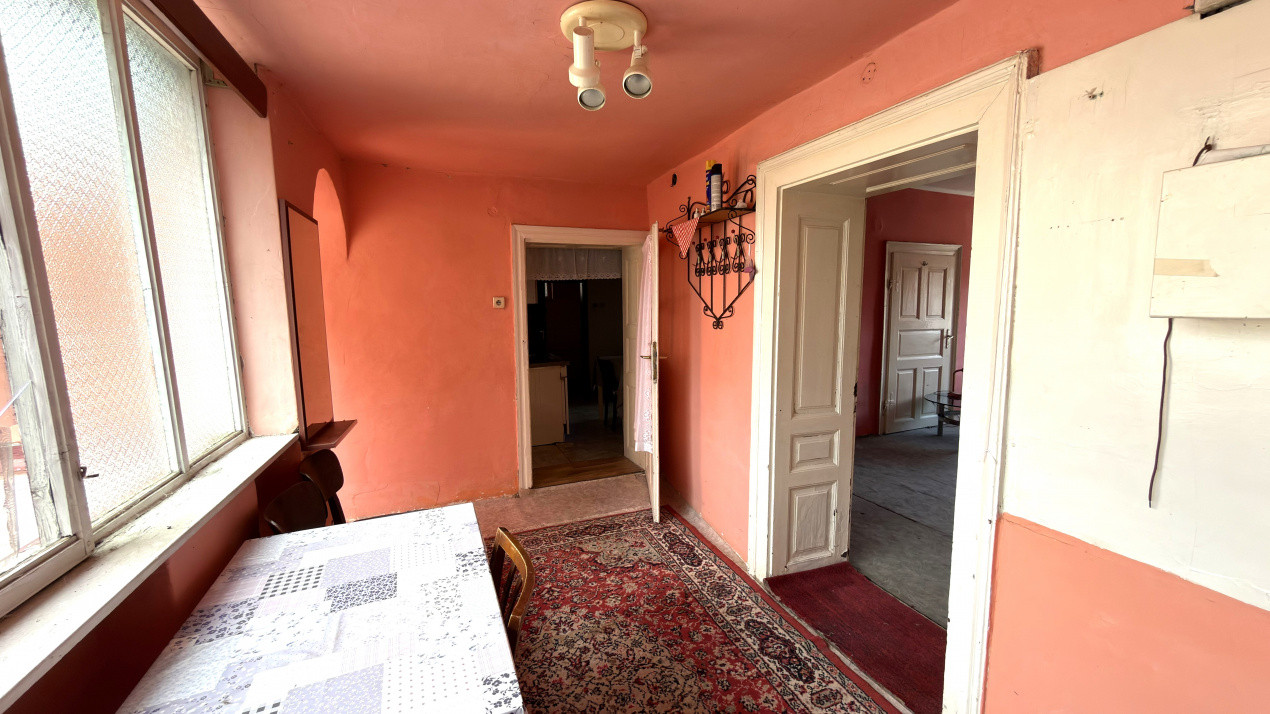 Casa 3 camere, Teren 540 mp - Str. Traian 79 - Carei - Comision 0% cumparător