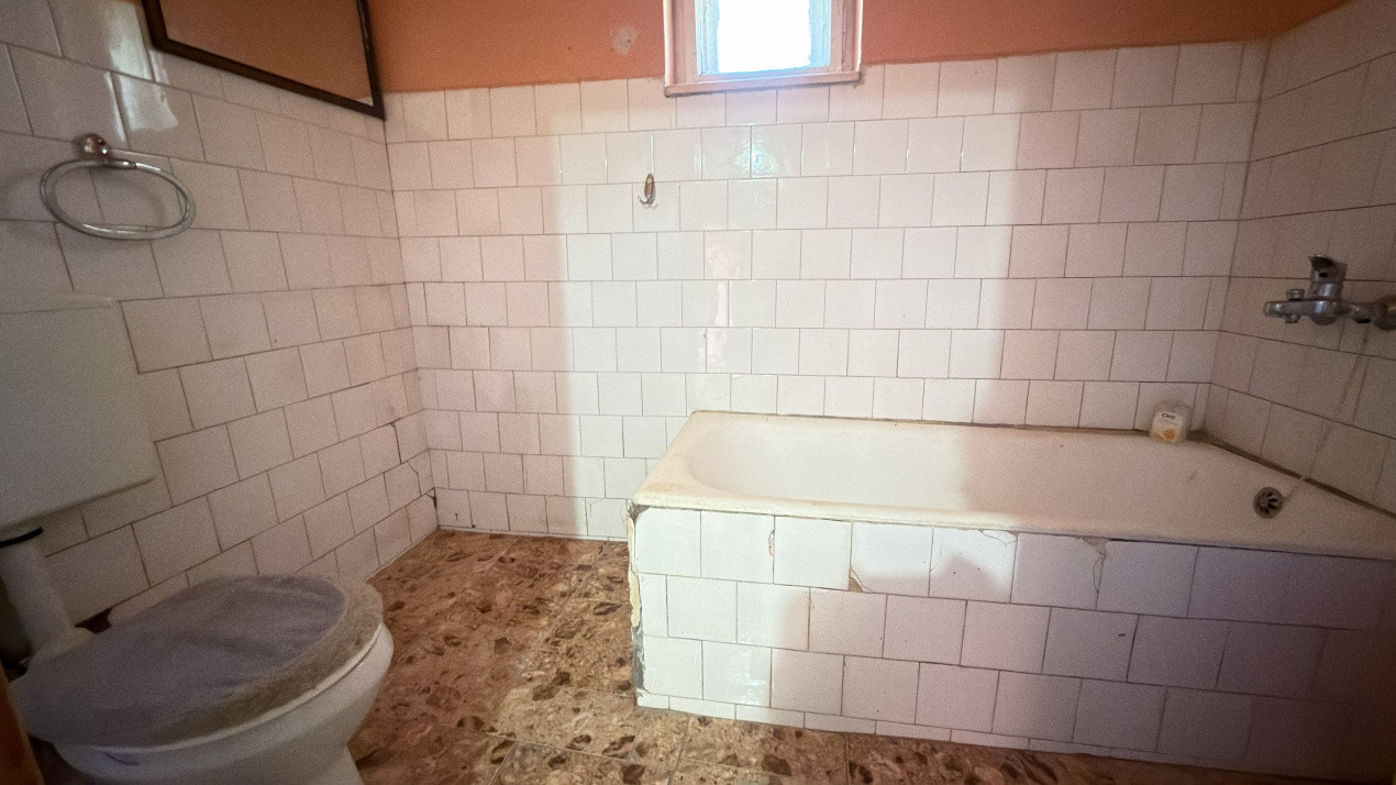 Casa 3 camere, Teren 540 mp - Str. Traian 79 - Carei - Comision 0% cumparător