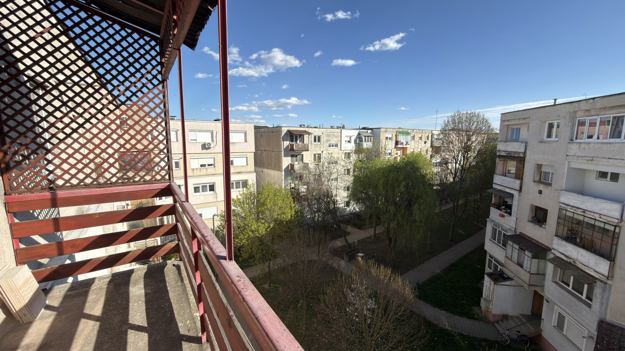 Apartament 3 camere decomandat Etaj IV, MV1 - Str.Titulescu 16 - Carei