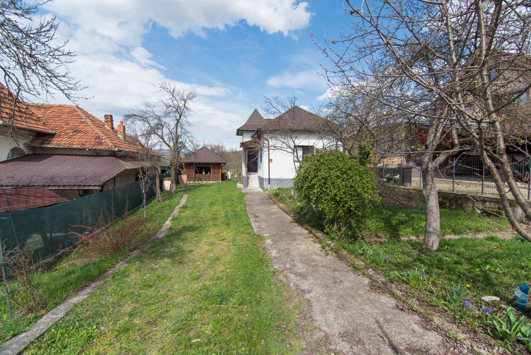 Casa cu 3 camere renovata 