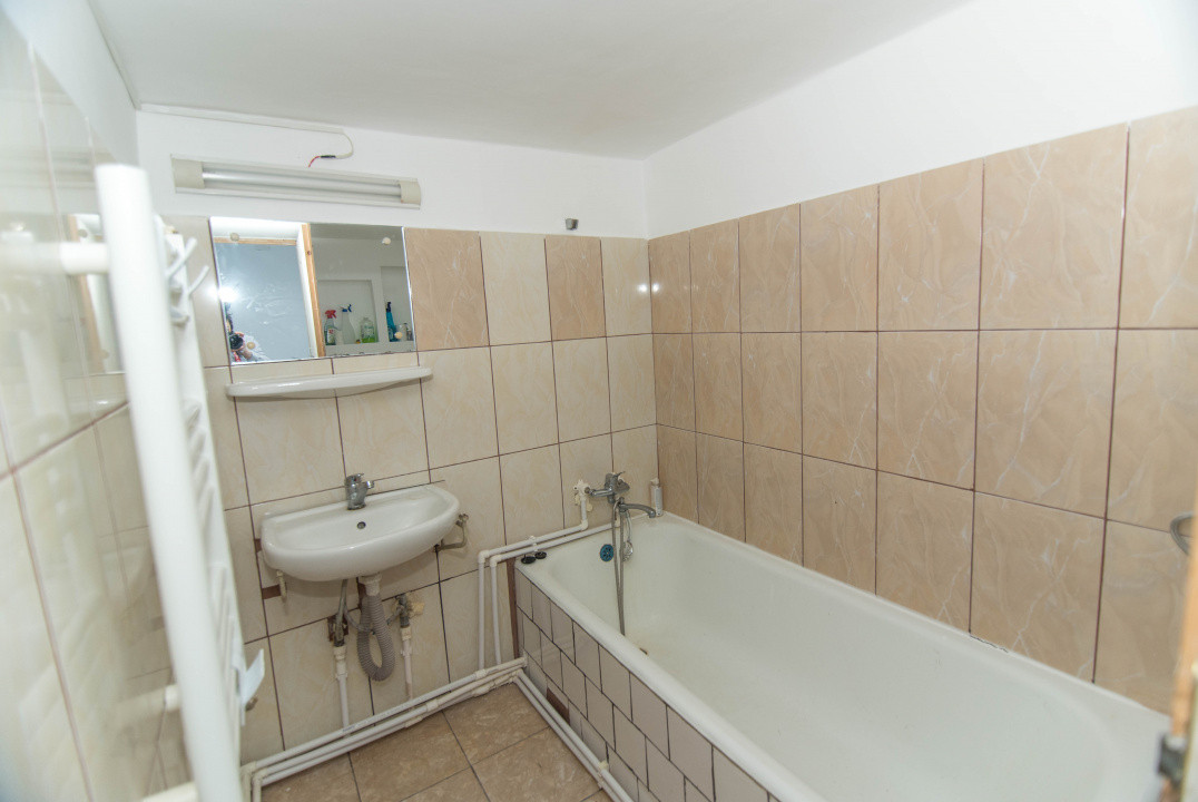 Casa cu 3 camere renovata 