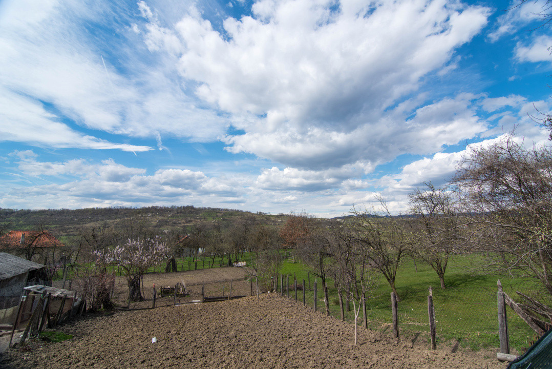 Casa cu 3 camere renovata 