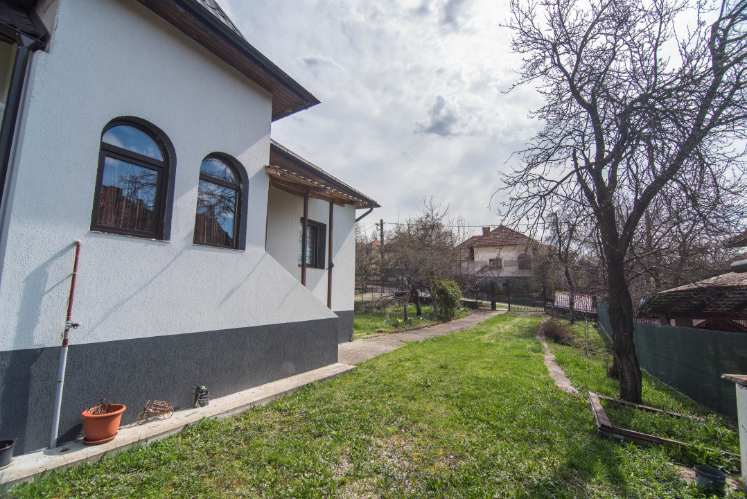 Casa cu 3 camere renovata 