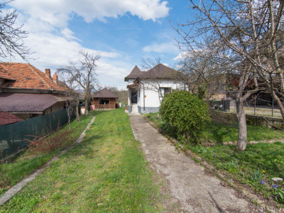 Casa cu 3 camere renovata 