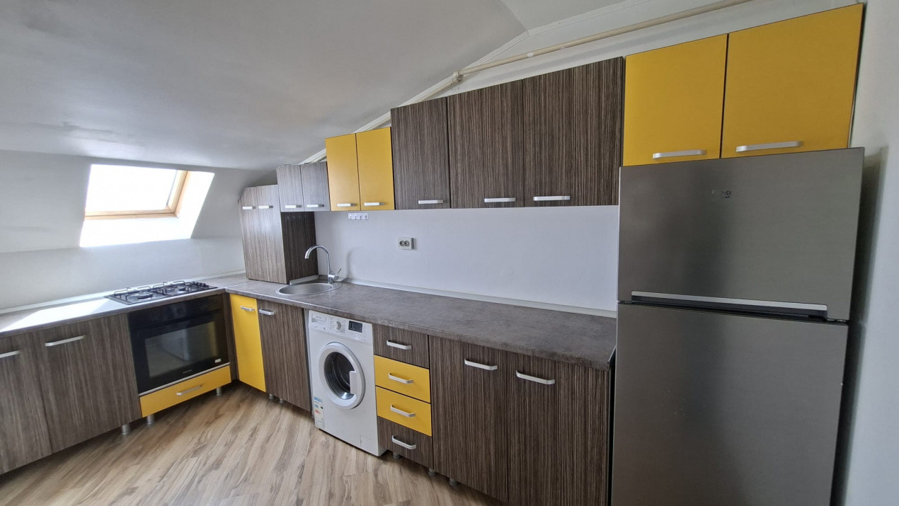 Apartament 3 camere Stefanesti - In Spate la Carrefour