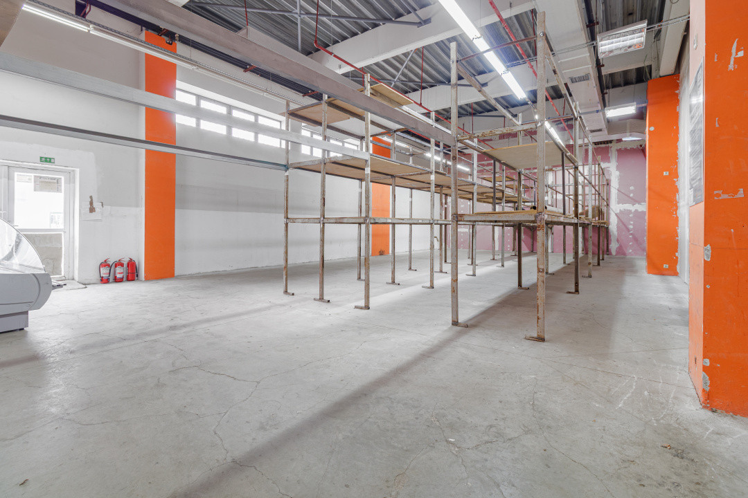 Spațiu comercial de închiriat in Năsăud Shopping Center