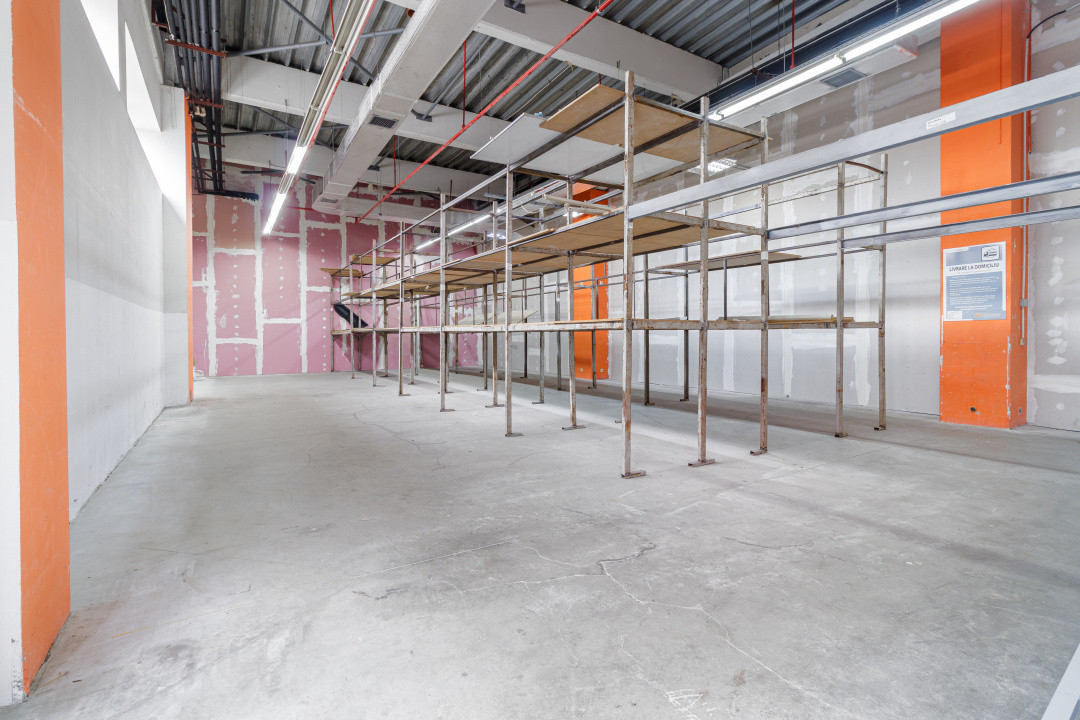 Spațiu comercial de închiriat in Năsăud Shopping Center