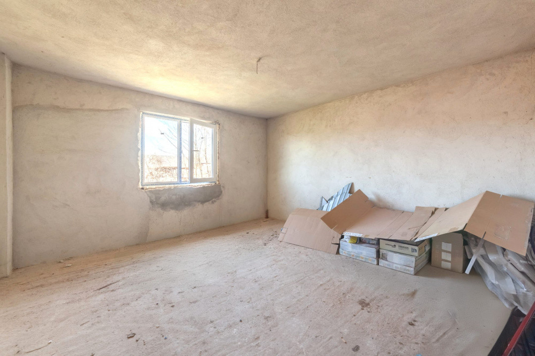 Casă P+1 langa padure cu teren 4.752 mp Cosesti Arges