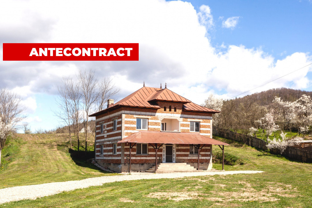 Casă P+1 langa padure cu teren 4.752 mp Cosesti Arges