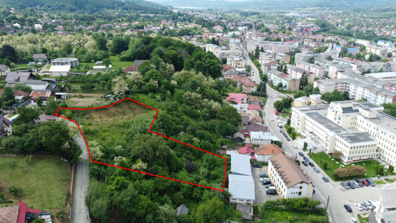 TEREN PREMIUM | PANORAMĂ SPECTACULOASĂ ASUPRA ORAȘULUI ȘI MUNȚILOR