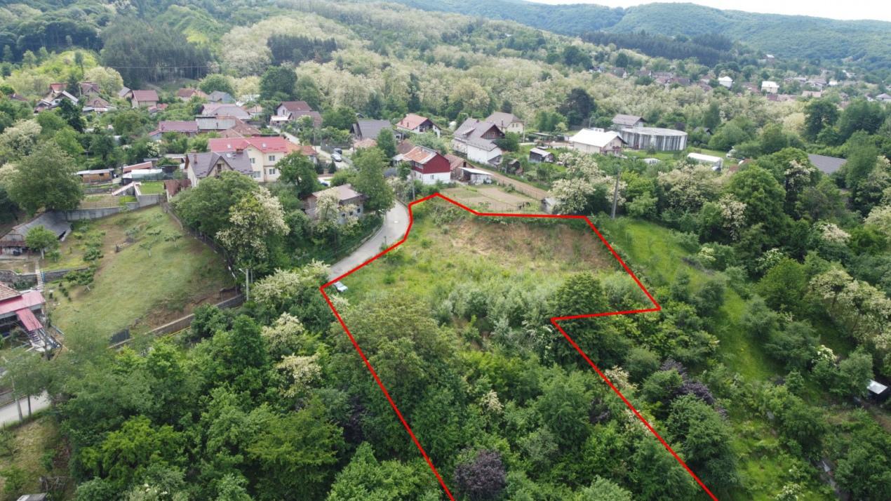 TEREN PREMIUM | PANORAMĂ SPECTACULOASĂ ASUPRA ORAȘULUI ȘI MUNȚILOR