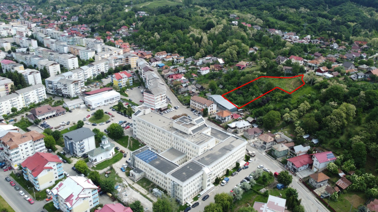 TEREN PREMIUM | PANORAMĂ SPECTACULOASĂ ASUPRA ORAȘULUI ȘI MUNȚILOR