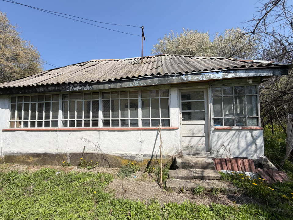 Teren 1047 mp + casă | deschidere DN | Lunca Corbului