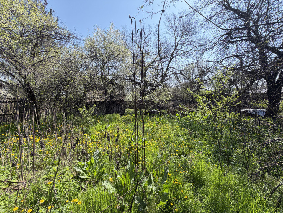 Teren 1047 mp + casă | deschidere DN | Lunca Corbului