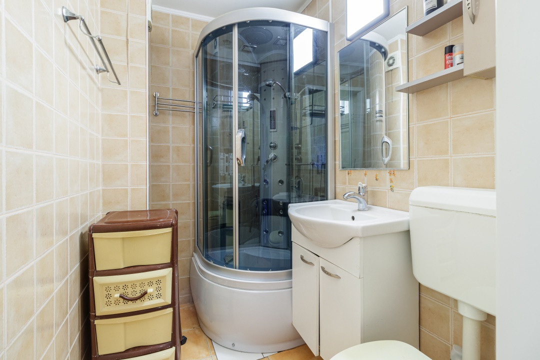 3 camere de inchiriat langa Parcul Sebastian cu loc de parcare