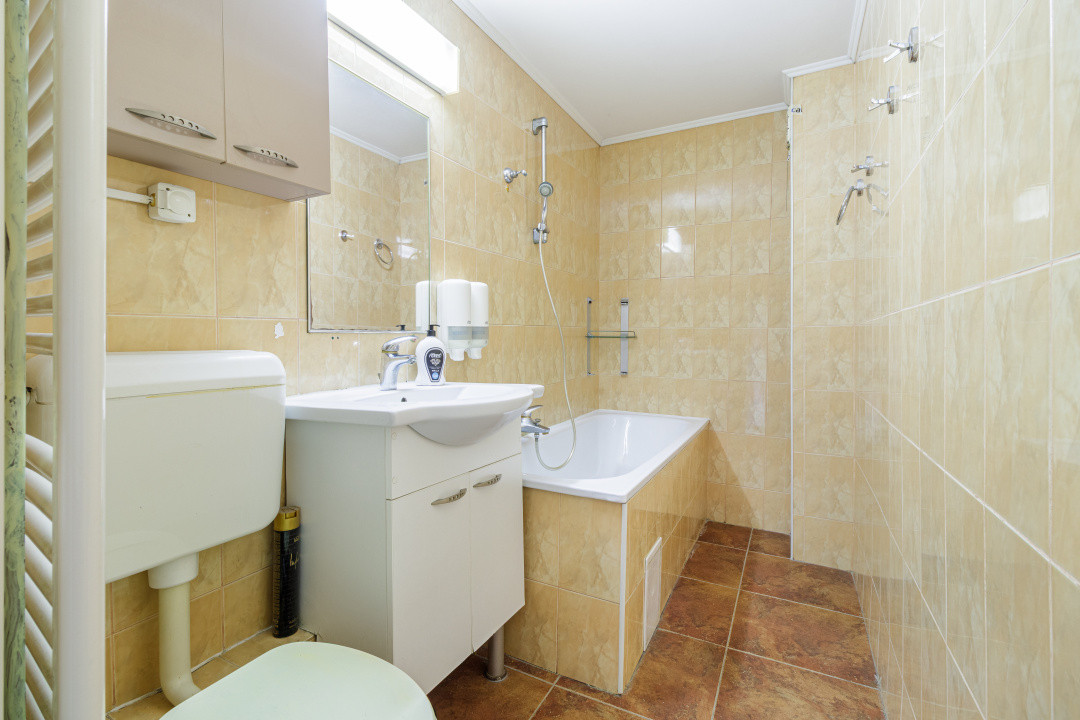 3 camere de inchiriat langa Parcul Sebastian cu loc de parcare