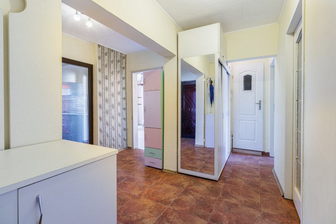 3 camere de inchiriat langa Parcul Sebastian cu loc de parcare