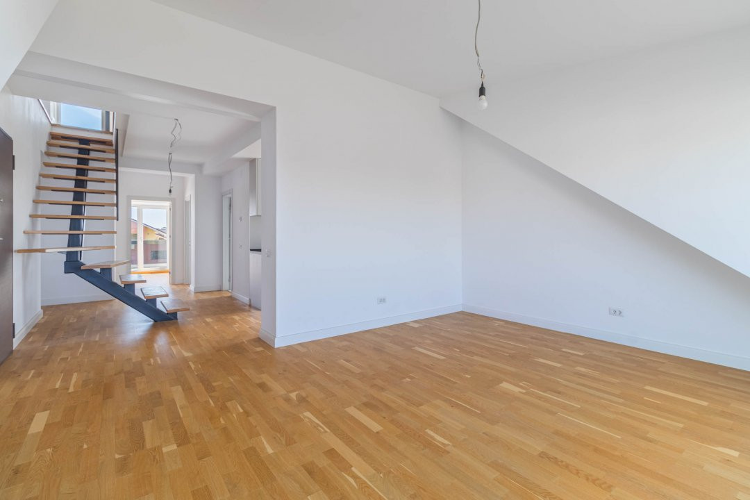 Apartament 4 camere duplex Sisesti - Vedere catre lac