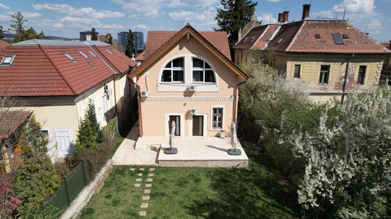  Vanzare casa teren generos Centru, str. E. Racovita 