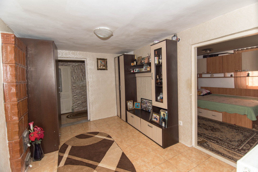 Casa+ teren 1000 mp Merisani, jud. Arges