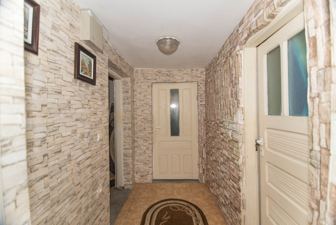 Casa+ teren 1000 mp Merisani, jud. Arges