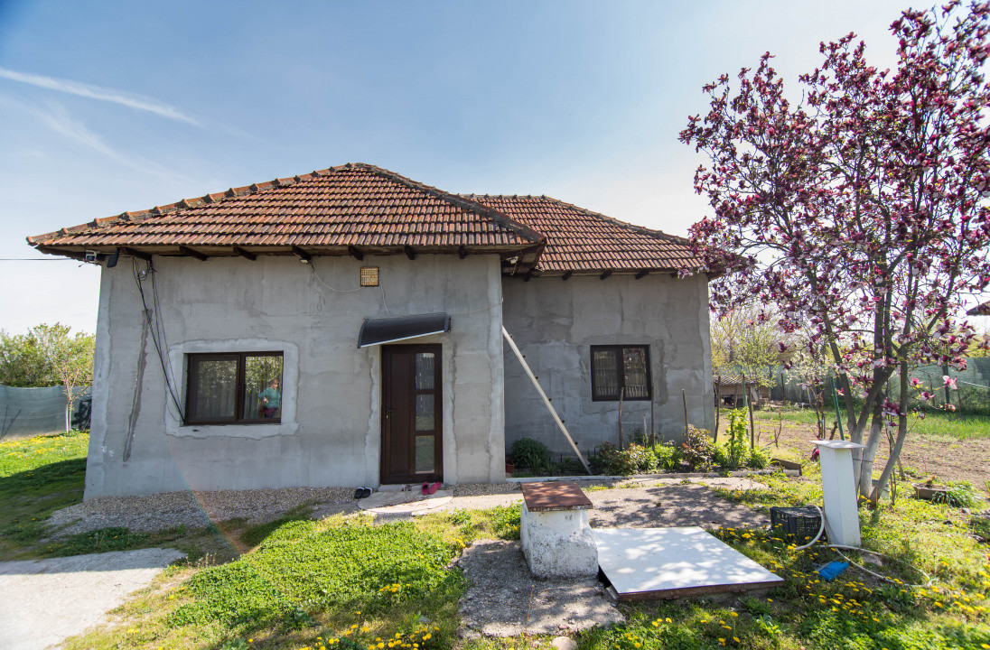 Casa+ teren 1000 mp Merisani, jud. Arges