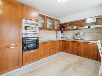 6 camere Pta Alba Iulia - de inchiriat