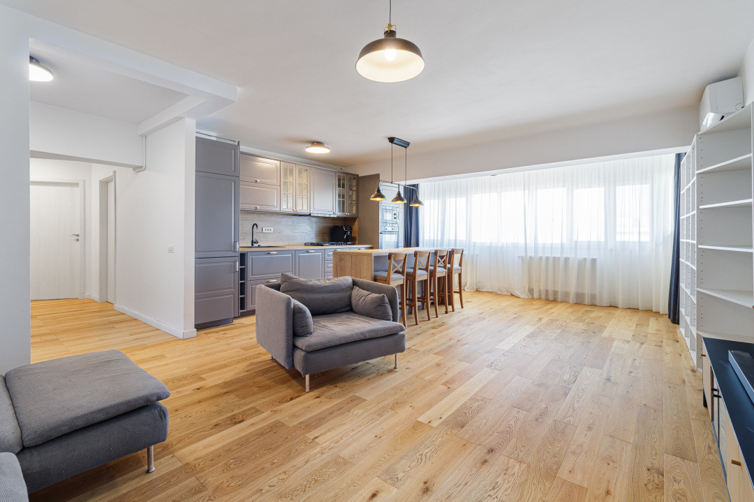 4 Camere | Renovat | Design Modern | Priveliste Deosebita