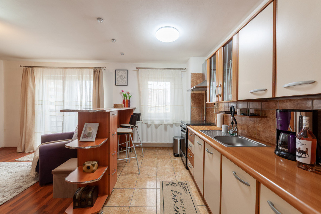 2 camere | Bloc 2006 | Boxa | Nord -zona L-uri | Parcare curte  