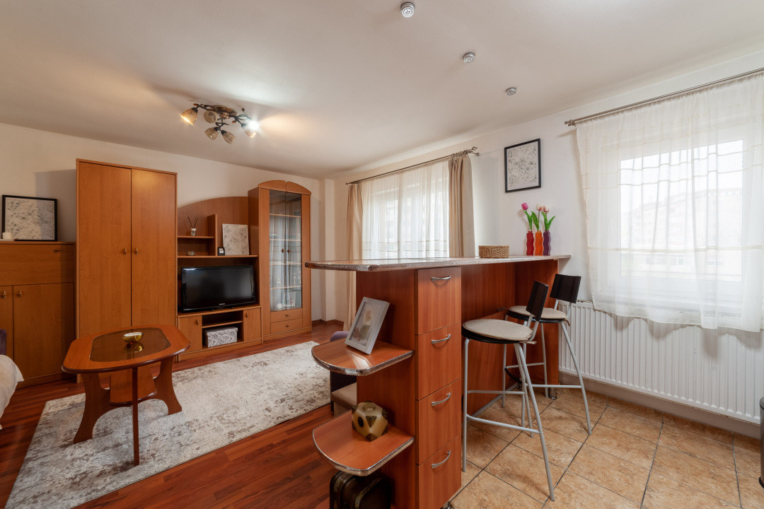 2 camere | Bloc 2006 | Boxa | Nord -zona L-uri | Parcare curte  