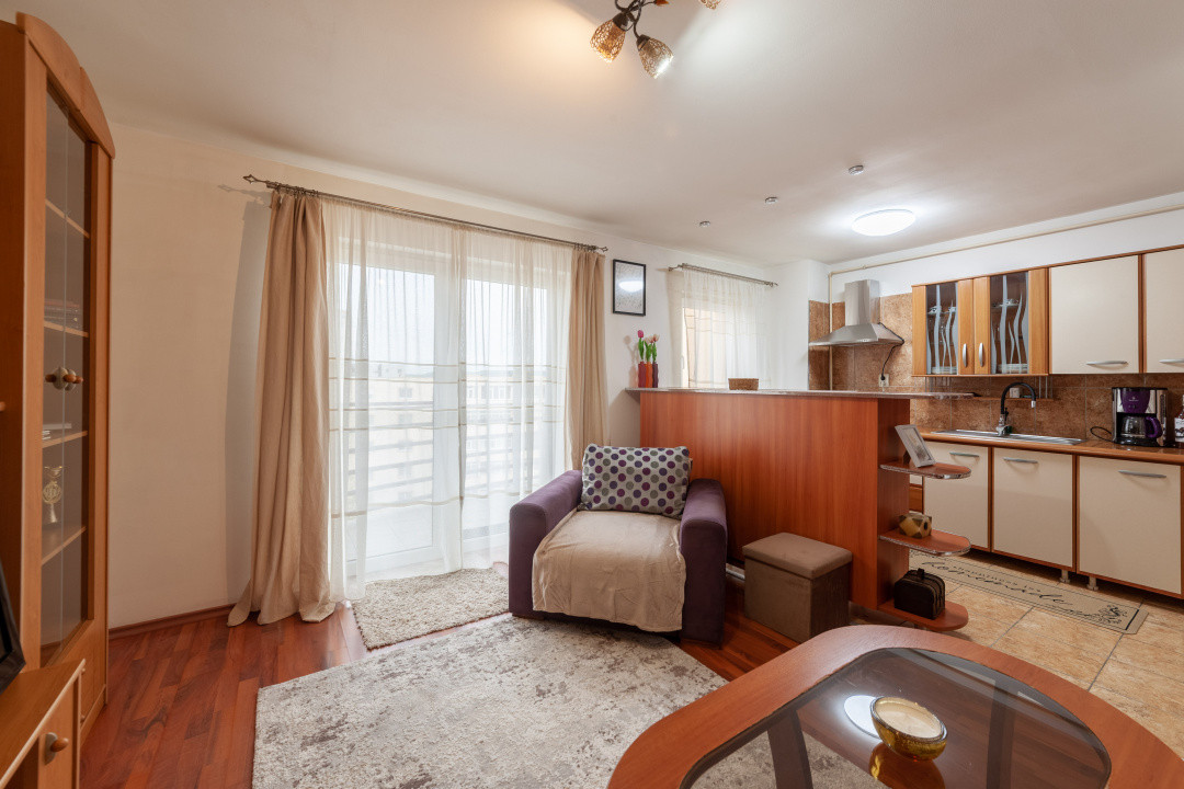 2 camere | Bloc 2006 | Boxa | Nord -zona L-uri | Parcare curte  