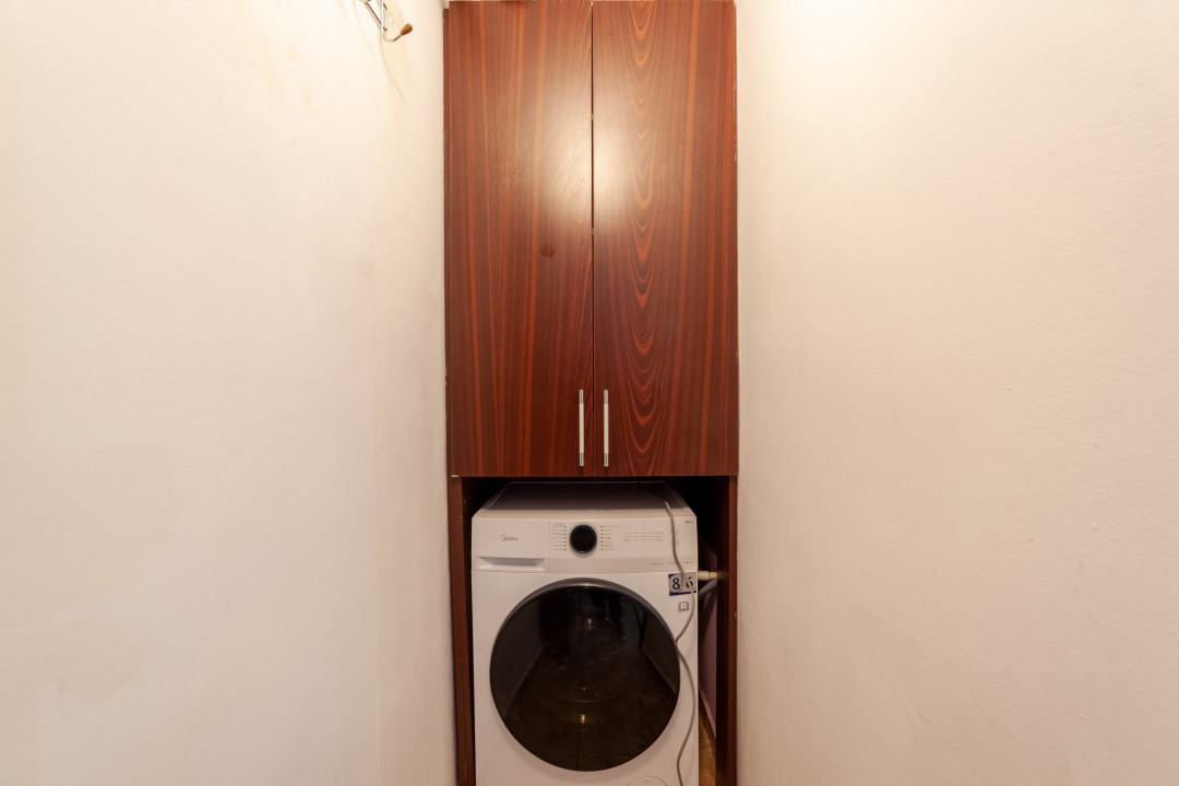 2 camere | Bloc 2006 | Boxa | Nord -zona L-uri | Parcare curte  