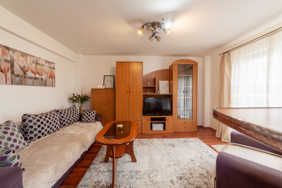 2 camere | Bloc 2006 | Boxa | Nord -zona L-uri | Parcare curte  