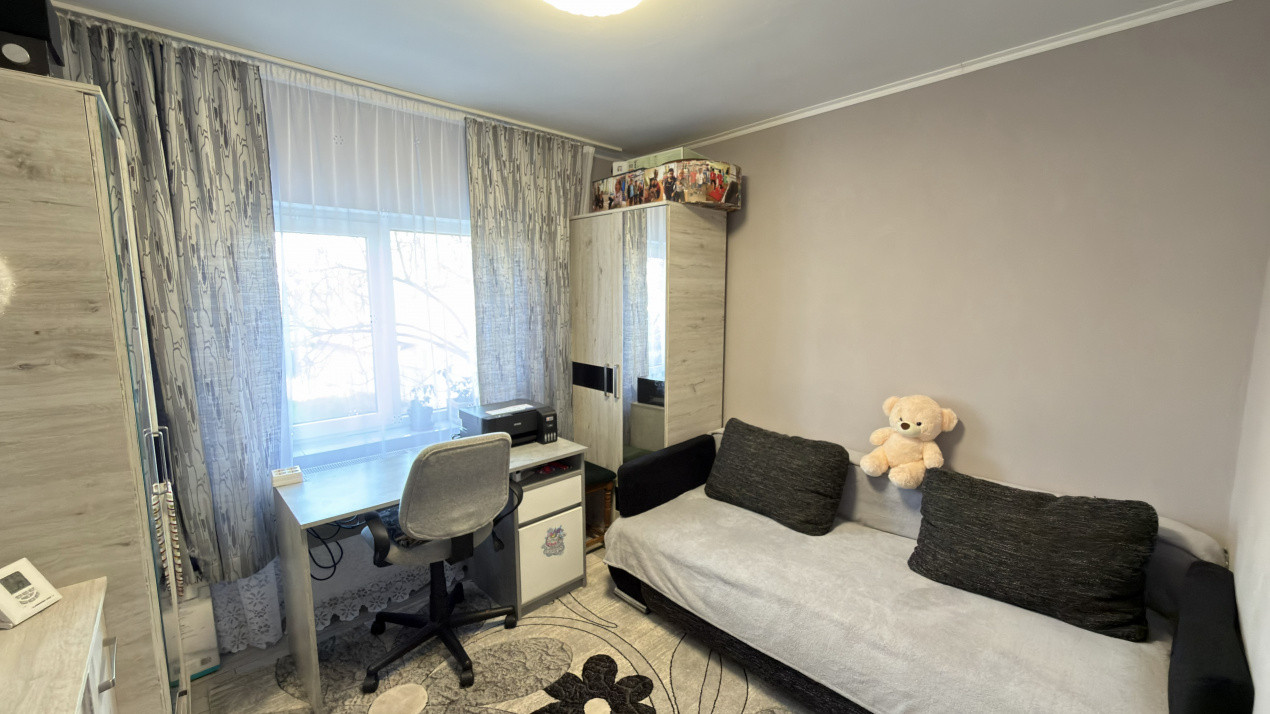 Apartament Decomandat 4 camere MV1, Etaj 1 - Str. Liszt Ferenc - Carei