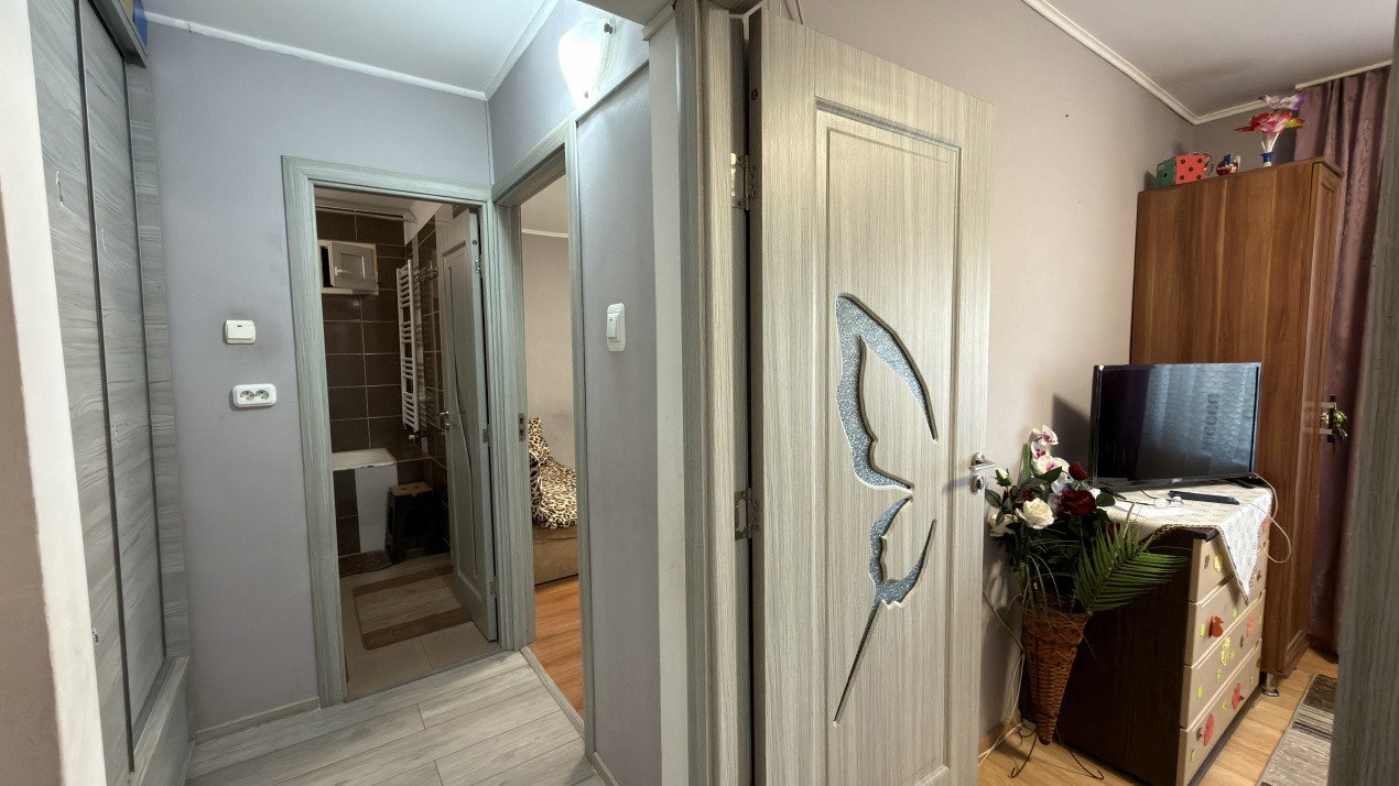 Apartament Decomandat 4 camere MV1, Etaj 1 - Str. Liszt Ferenc - Carei