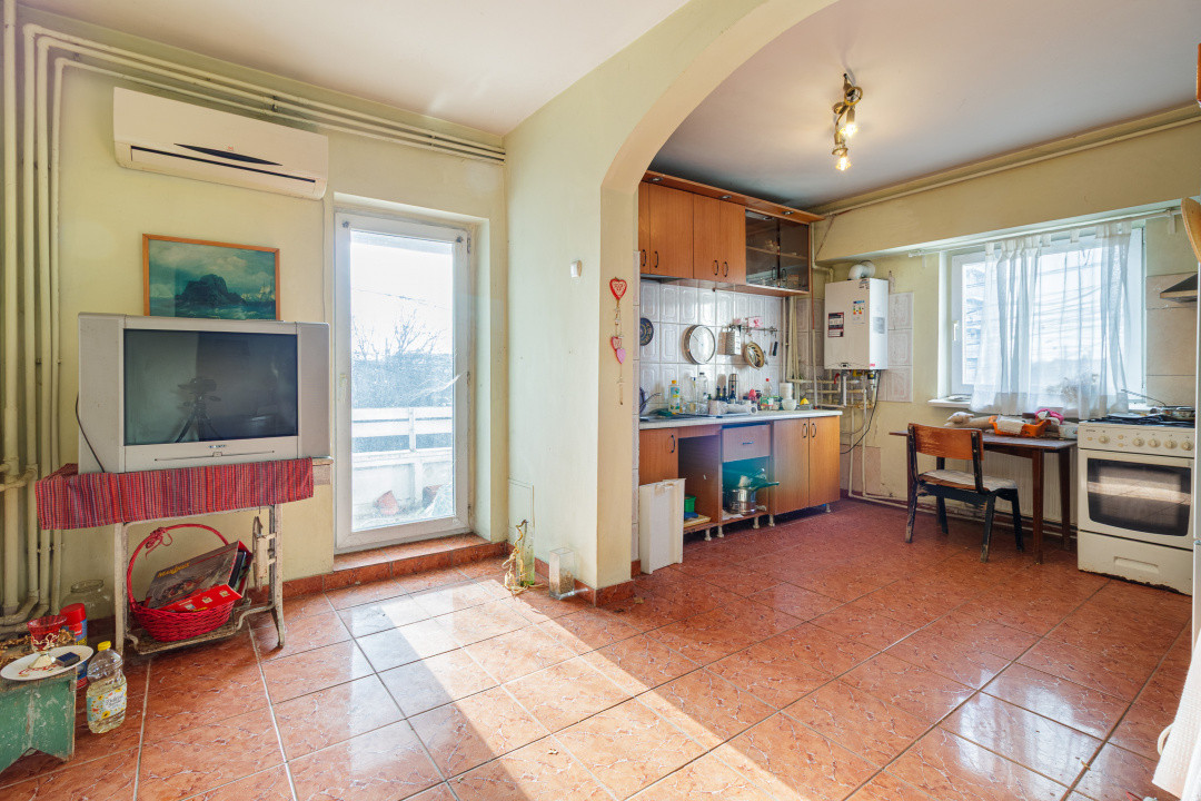 Apartament 3 camere 90 mp, etaj 1, stradal, Otopeni