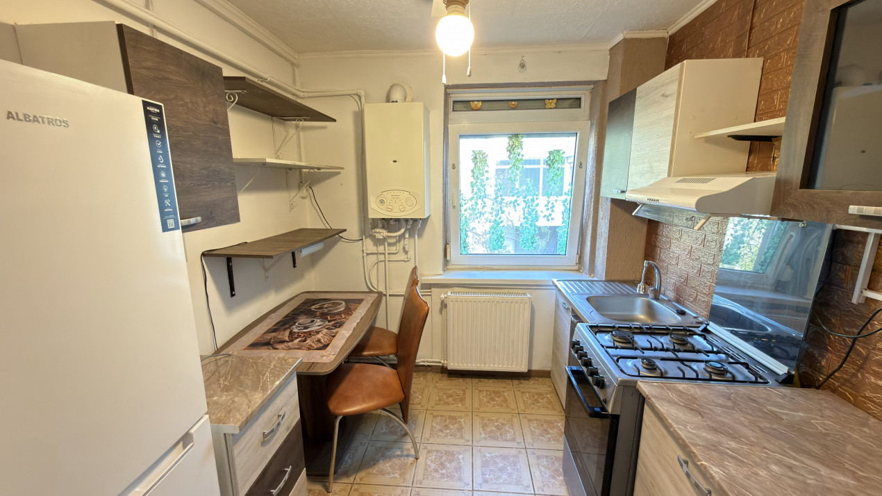 Chirie 2 camere Etaj III Carei - Str. Platanilor Nr.10 - Comision 0% chiriaș