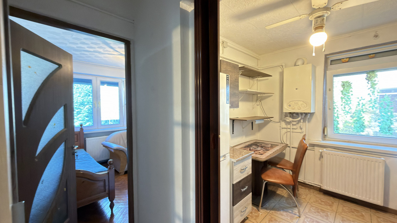 Chirie 2 camere Etaj III Carei - Str. Platanilor Nr.10 - Comision 0% chiriaș