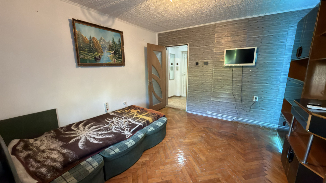 Chirie 2 camere Etaj III Carei - Str. Platanilor Nr.10 - Comision 0% chiriaș